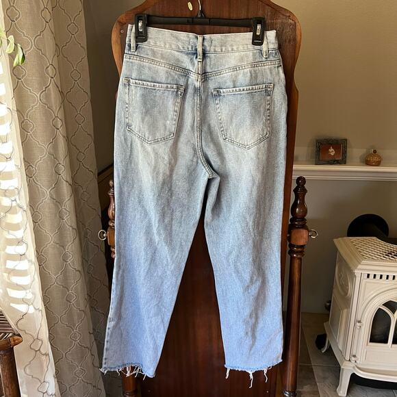 Pacsun distressed hi rise size 27 mom jeans - Picture 7 of 9